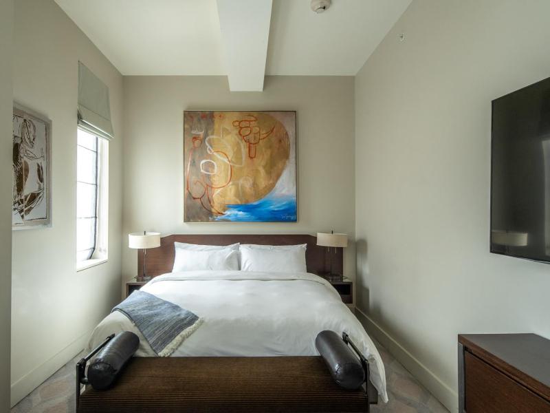 King Suite image 3