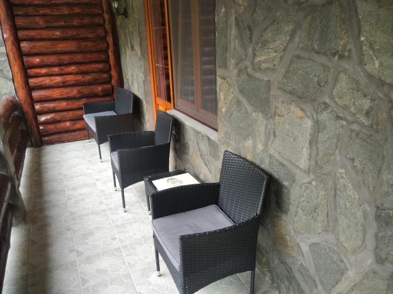 Standard Triple Room image 2