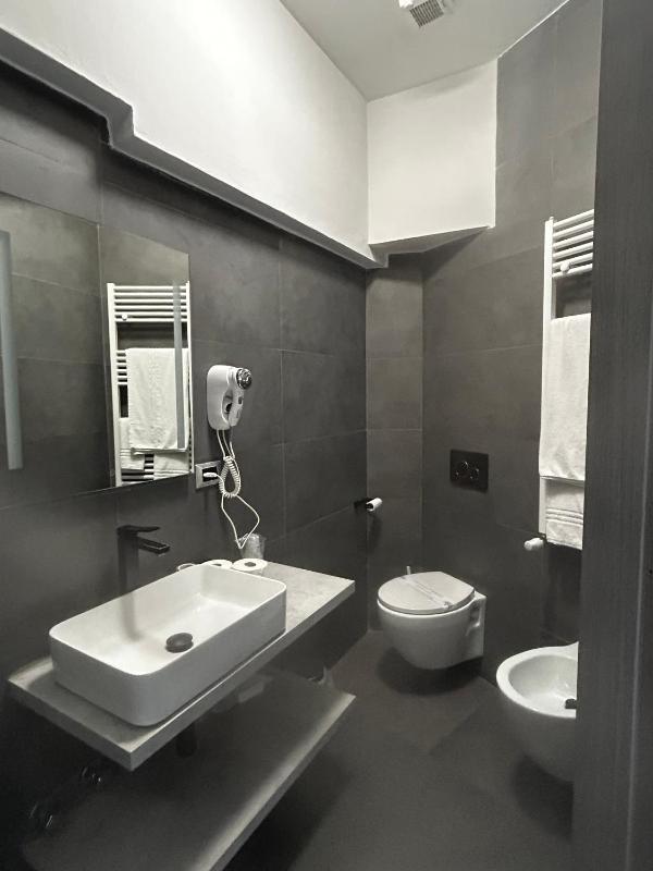 Basic Triple Room image 1