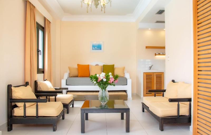 One-Bedroom Apartment (2 - 4 Adults) image 3