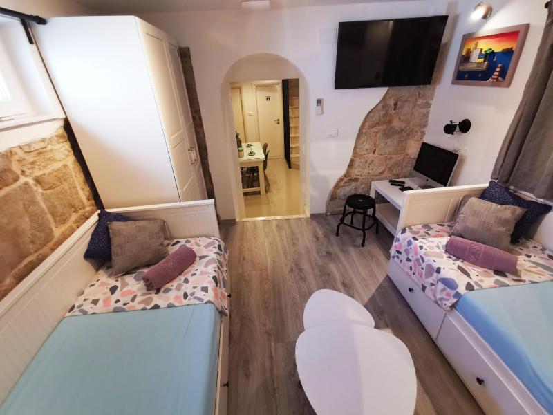CroParadise Hostel - image 9