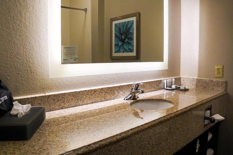 Executive King Room image 2