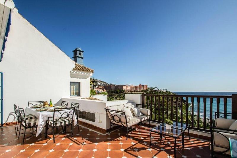 Penthouse Paradise - image 10