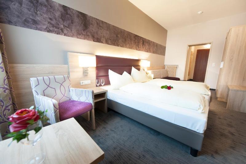 Triple Room image 1