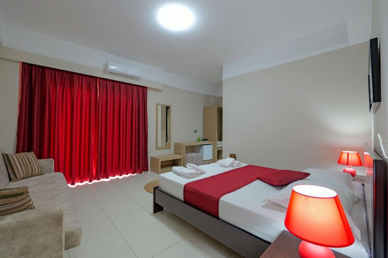 Double Room with Balcony image 1