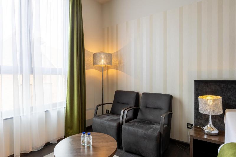 Junior Suite image 3
