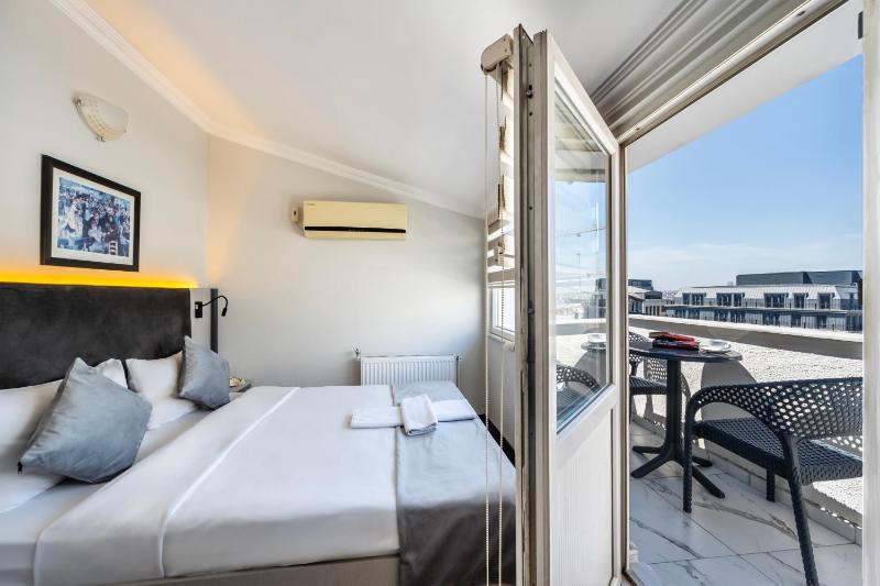 Taksim Trust Hotel - image 5