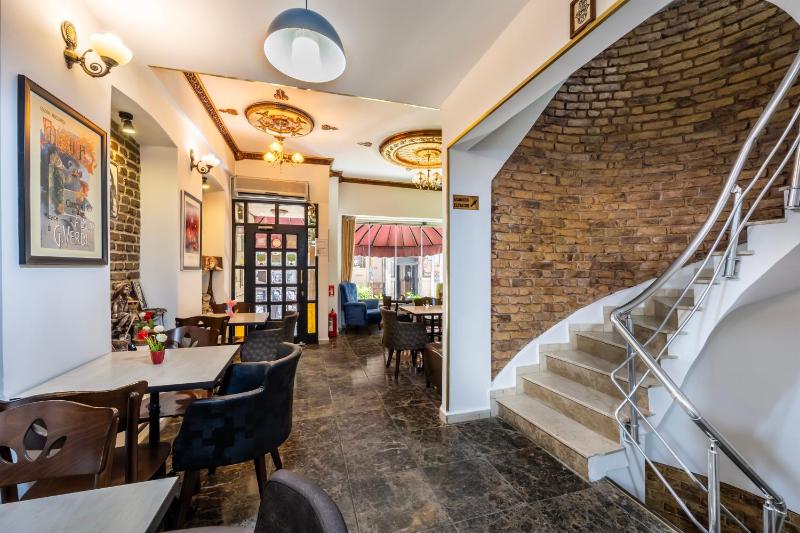 Taksim Trust Hotel - image 9