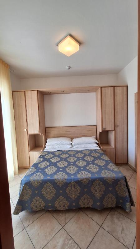 Double Room image 2