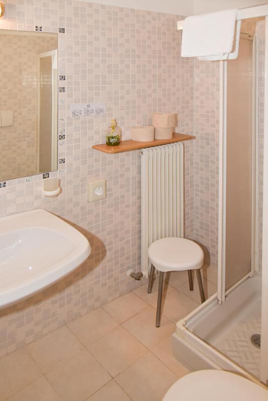 Triple Room image 2