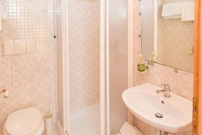 Double or Twin Room image 1
