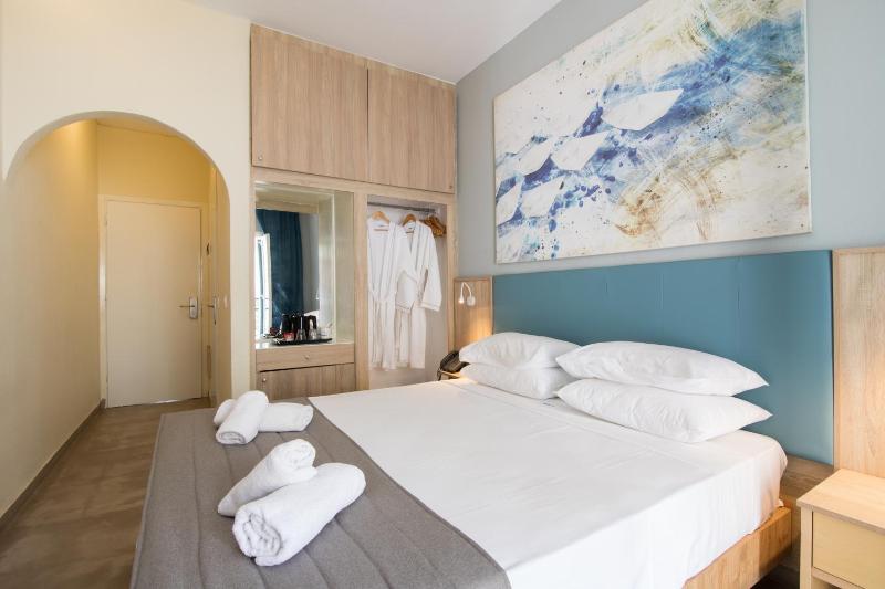 Superior Double Room image 1
