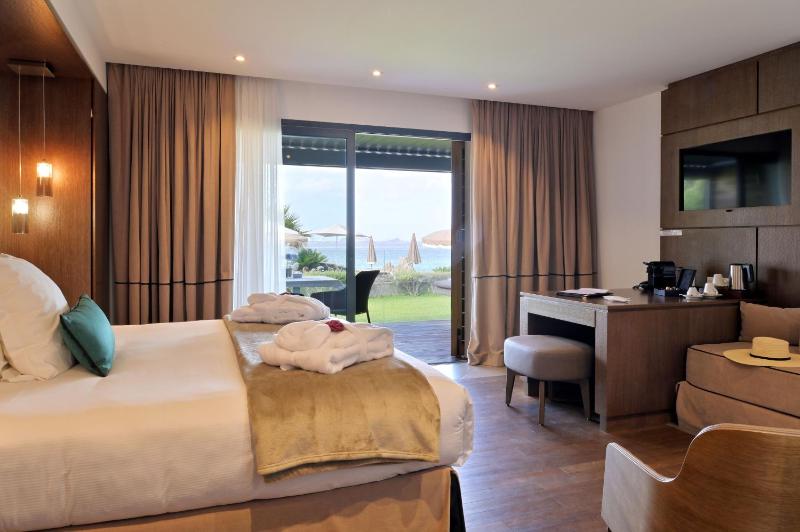 Junior Suite with Sea View and Terrace image 1