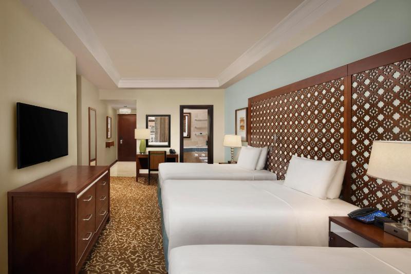 Triple Room with City View