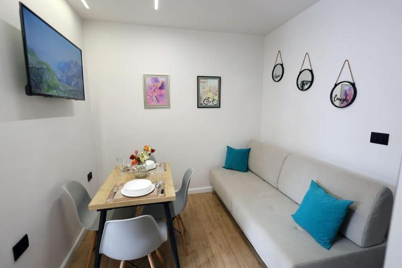 Magda Studio 2 in Berat Centre - image 6