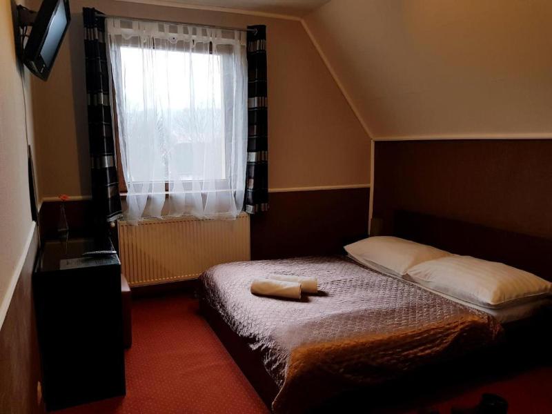 Double Room image 1