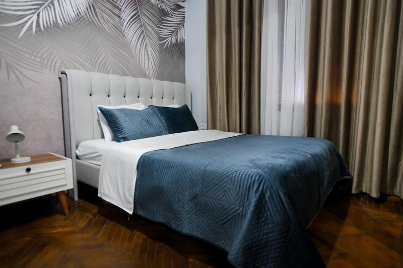 Claire’s Cosy Flat Central Berat - image 2