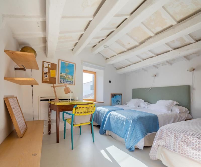 Duplex Two-Bedroom with Terrace image 3