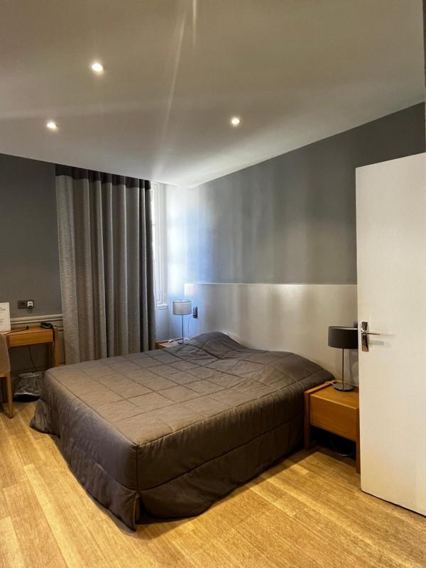 Standard Triple Room image 2