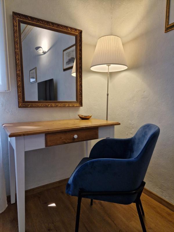 Double Room with Private External Bathroom image 2