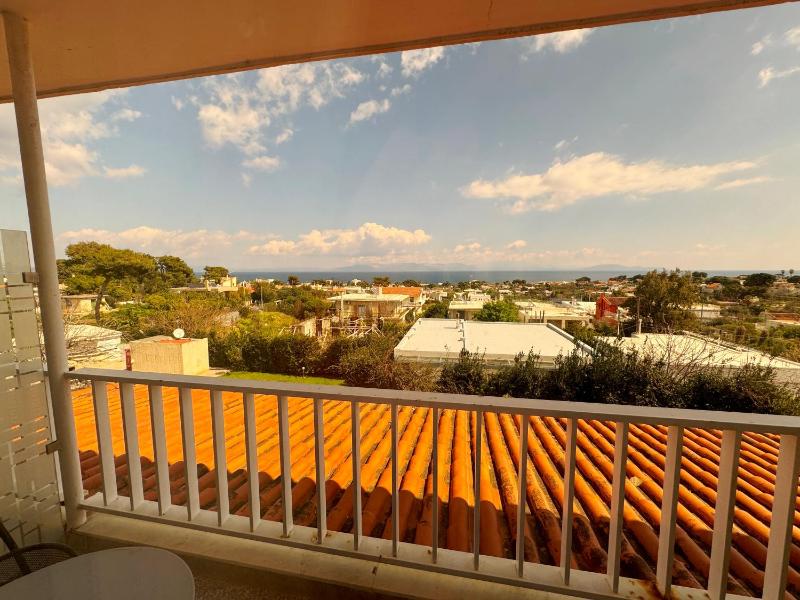 Superior Triple Room with Sea View image 3