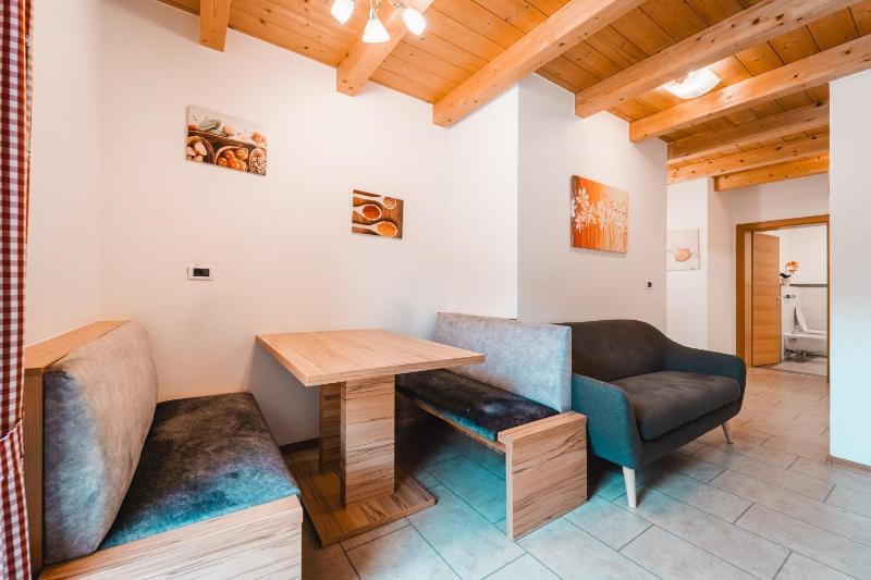 Apartment with Mountain View image 3