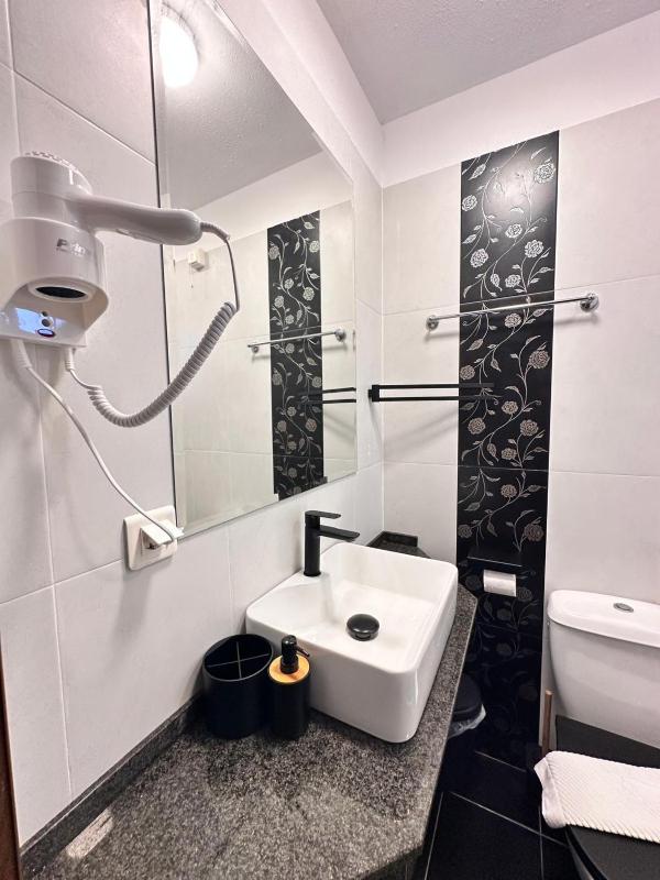 Deluxe Double Room with Sea View image 2