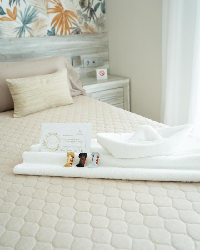 Double Room Single Use image 4