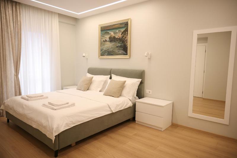 Elegant Apartment Near Wilson Square - image 15