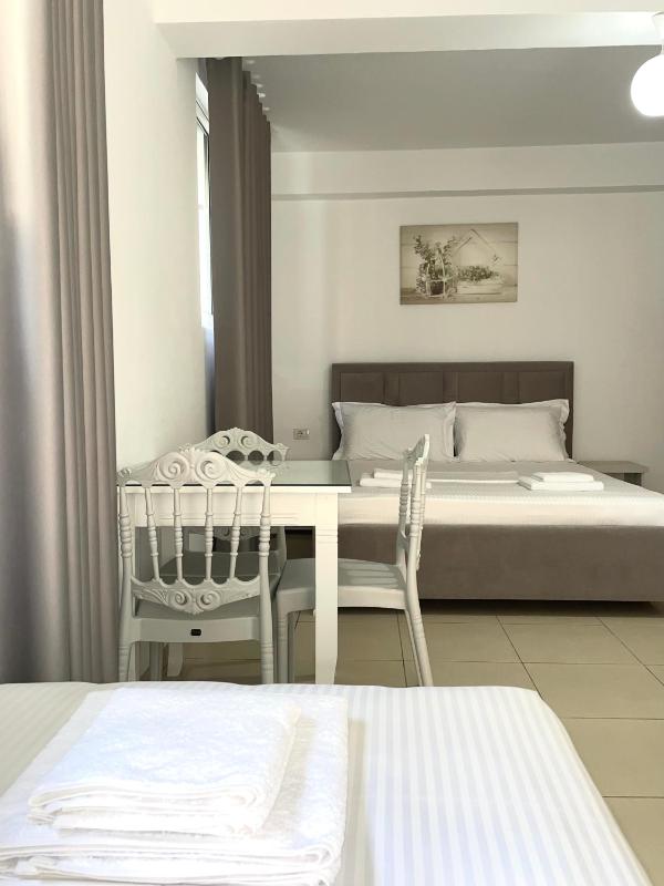 Joni Apartments - image 9