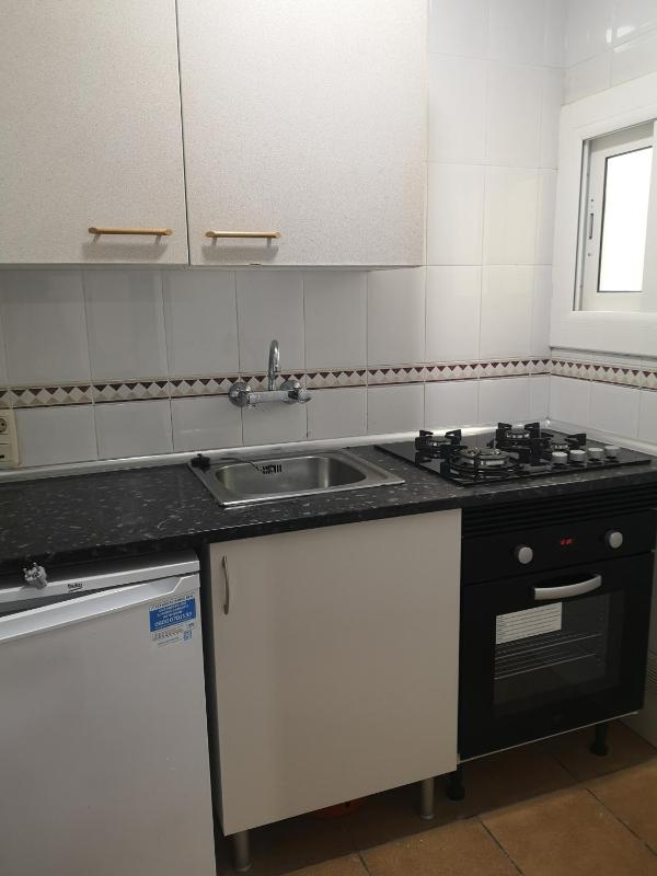 Apartment (5-6 Adults) image 4