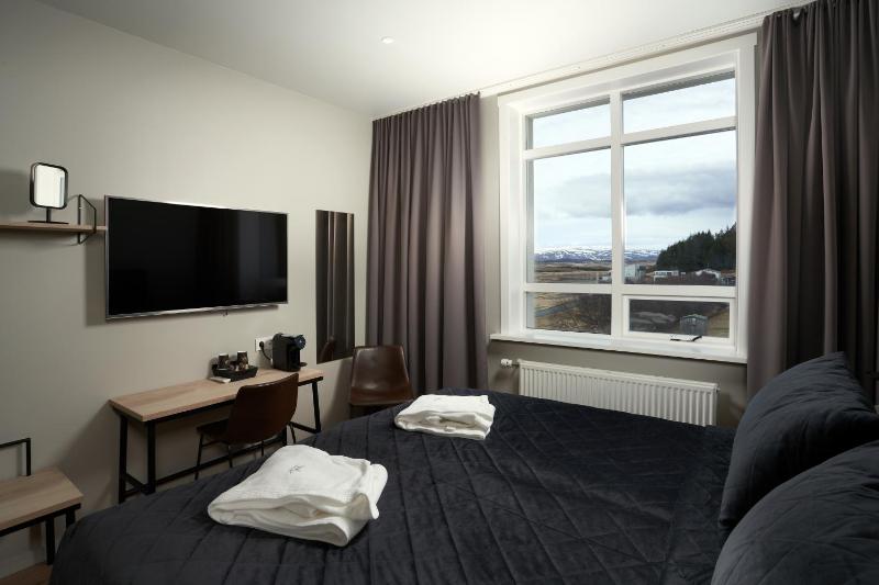 Standard Double Room image 4
