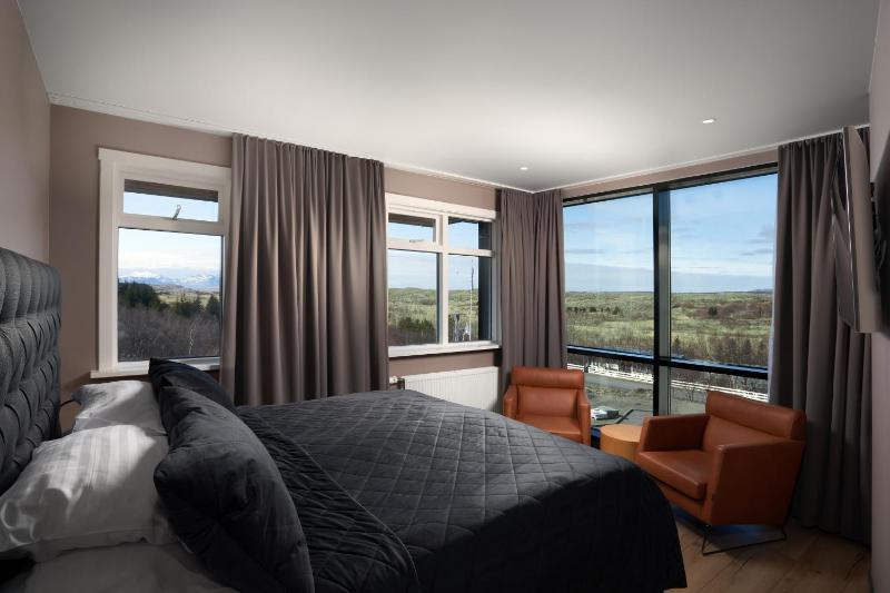 Deluxe Double Room image 1