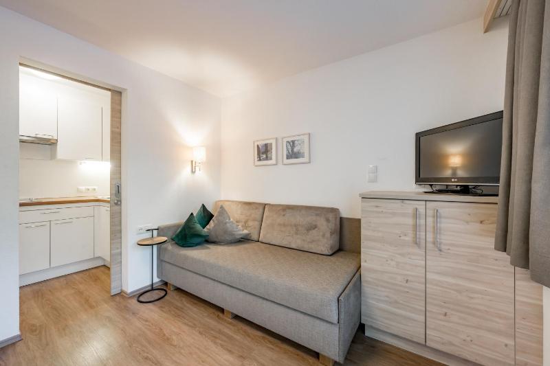 One-Bedroom Apartment with Balcony image 4