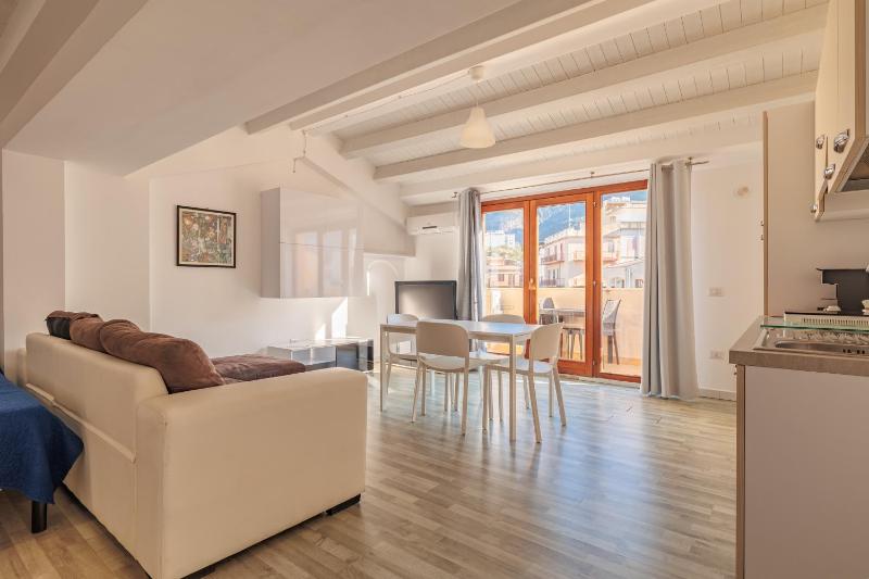 Marina di Petrolo Apartments - image 15