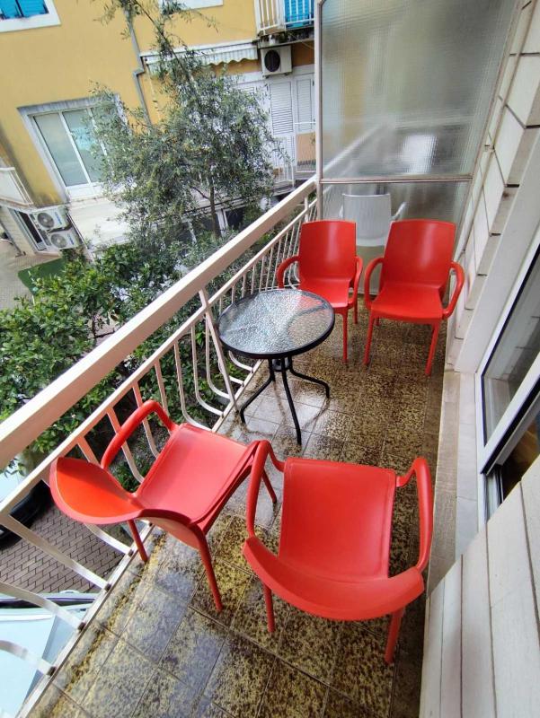 One Bedroom Apartment image 2