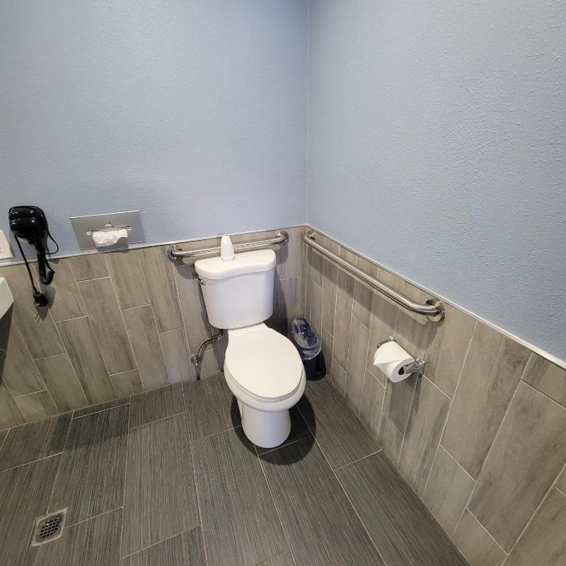 King Room - Disability Access image 2