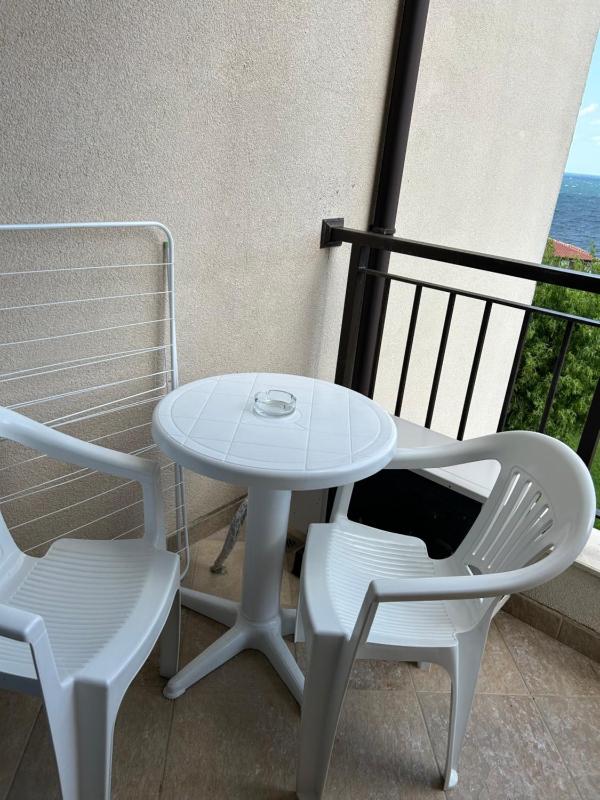 Studio with Sea View image 2
