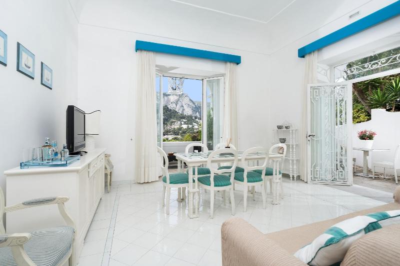 Two-Bedroom Apartment with Balcony image 1