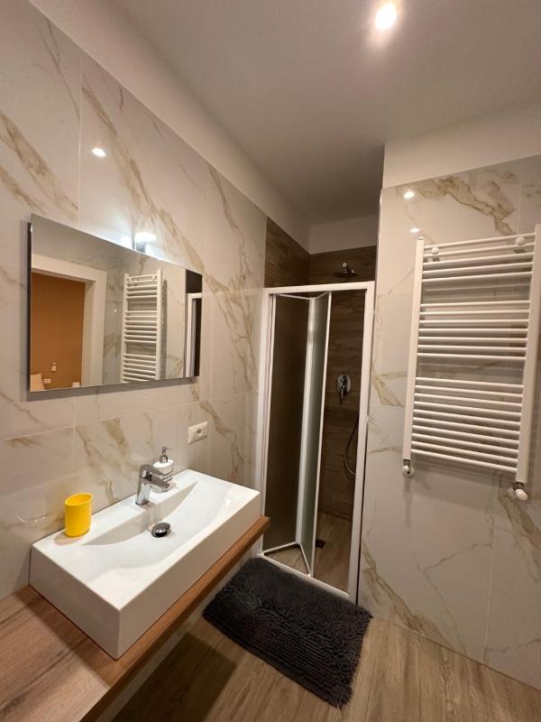 Classic Triple Room image 3