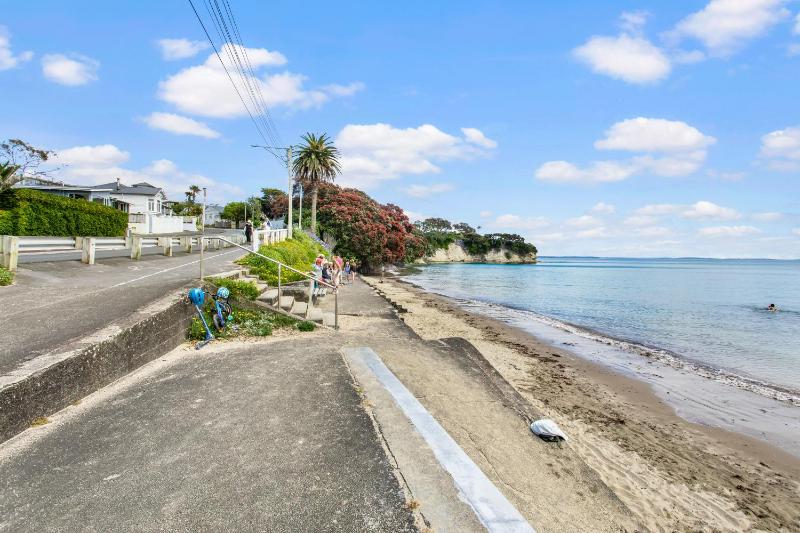 Seaside Escape is close to the beach - image 1