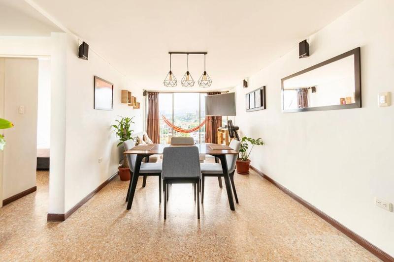 Apartamento en cali miraflores vista panorámica y ubicación central - image 7