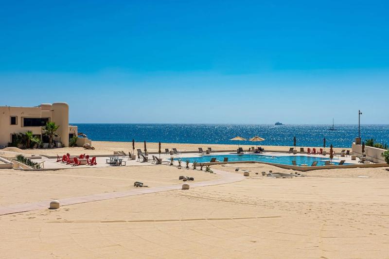 Unit 168- Casa Sangria - OCEANFRONT - Fully Renovated - image 3