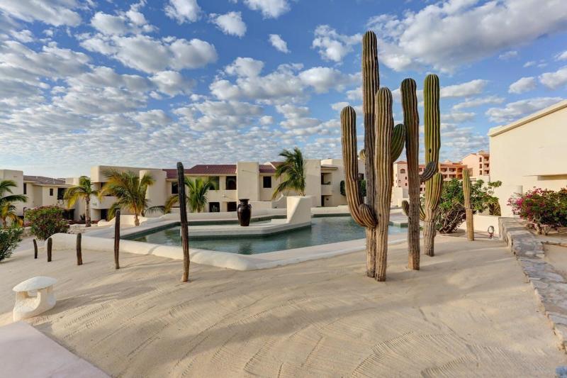 Unit 168- Casa Sangria - OCEANFRONT - Fully Renovated - image 2