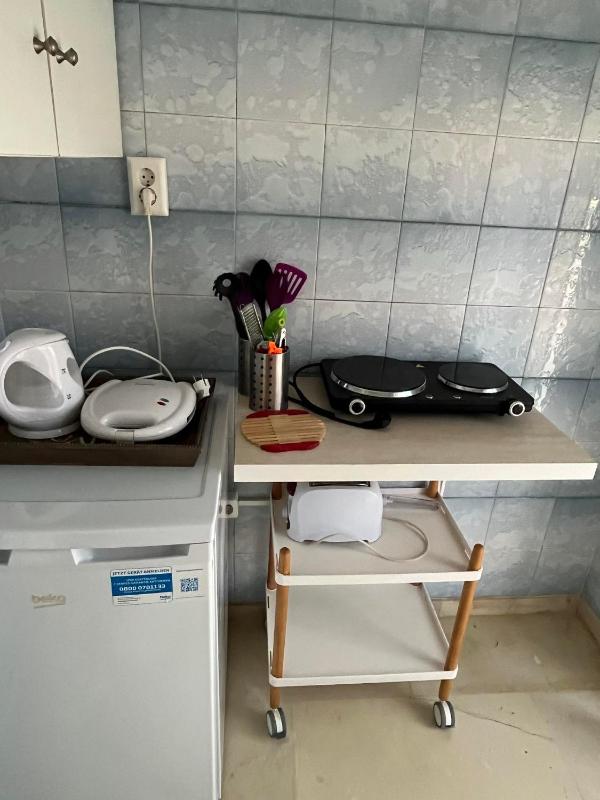 Studio Apartment image 2