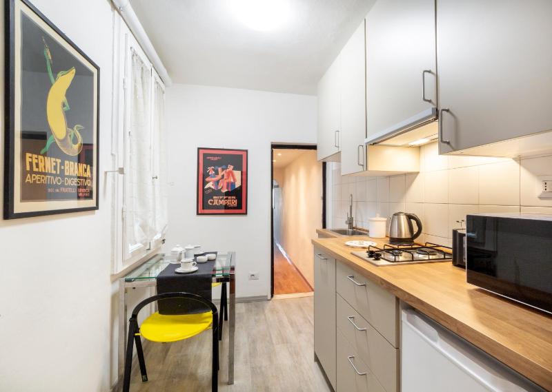 Santa Croce suite with a stunning view - image 10
