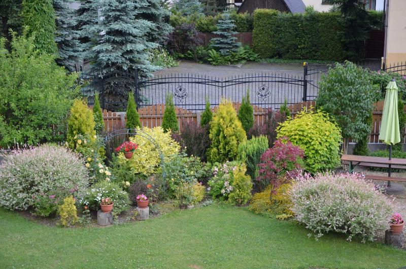 Wieczorek Pokoje Gościnne Całoroczne jacuzzi ogrodowe - image 26