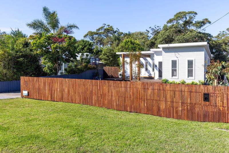 3 Pillars - Pet Friendly - 4 Mins Walk to Beach - image 29