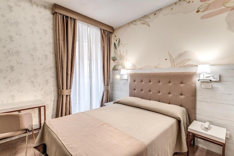 Superior Double Room image 1