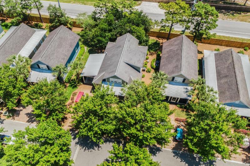 2465 Bungalo Home - image 33